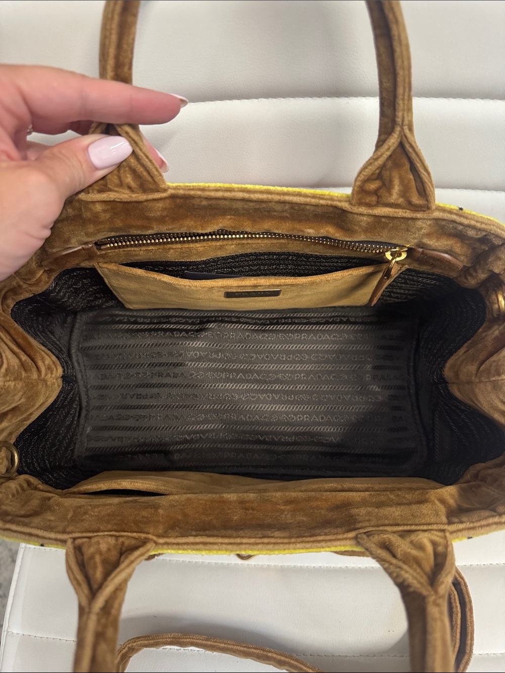 Prada Cahier brown velvet handbag - Picture 4 of 10